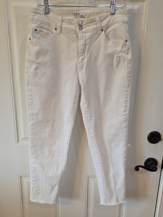Time and Tru Denim - Time and Tru White Mid-Rise Skinny Capris